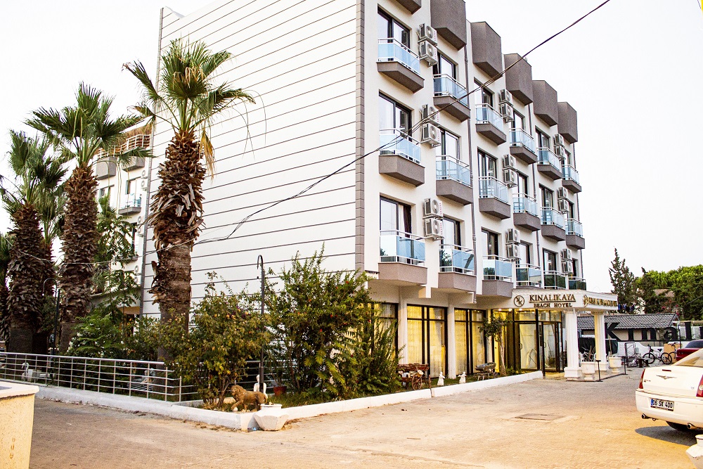 Kınalıkaya Beach Hotel