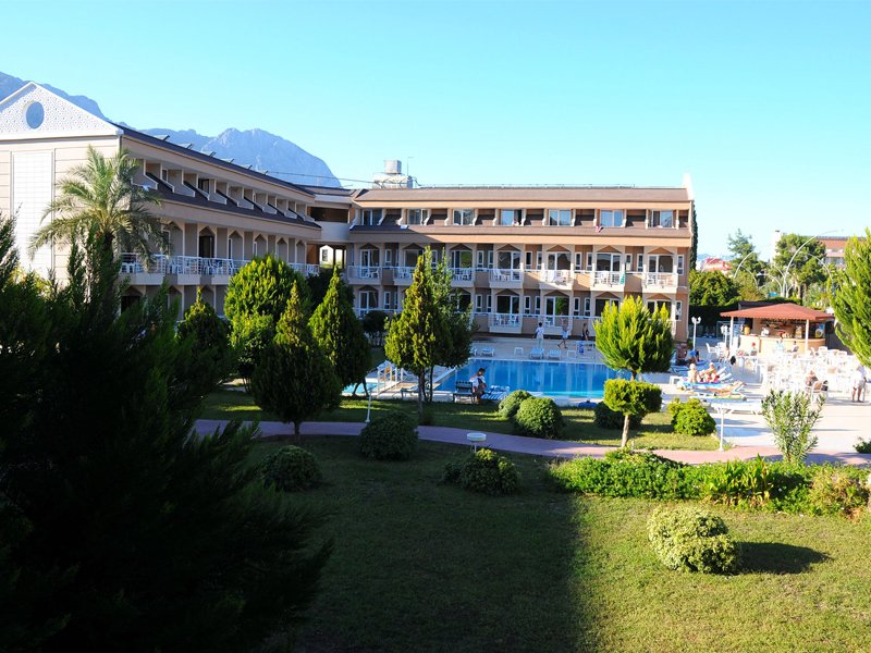 Club Ares Hotel