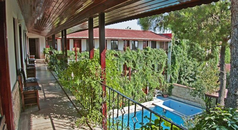 Koray Otel