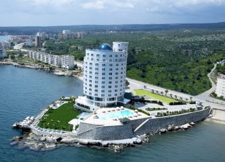 Lamos Hotel