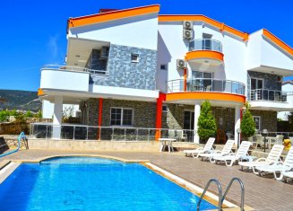 Rose Garden Hotel