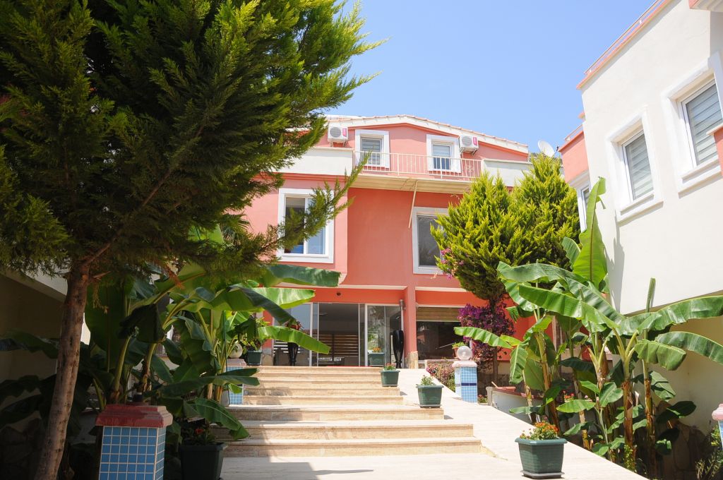 Ania Garden Hotel