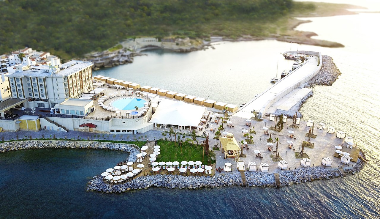 Les Ambassadeurs Hotel & Casino