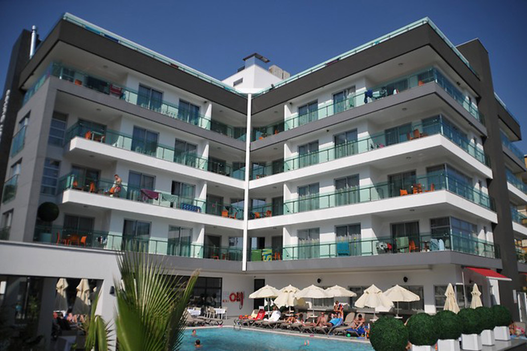 Green Garden Suites
