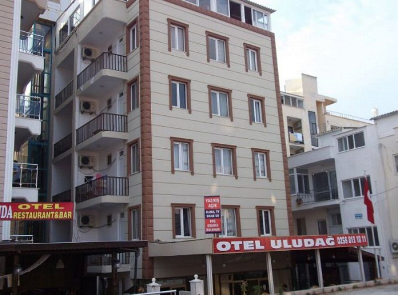 Uludağ Otel  Altınkum