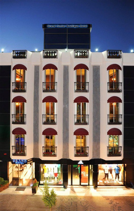 Grand Center Boutique Hotel
