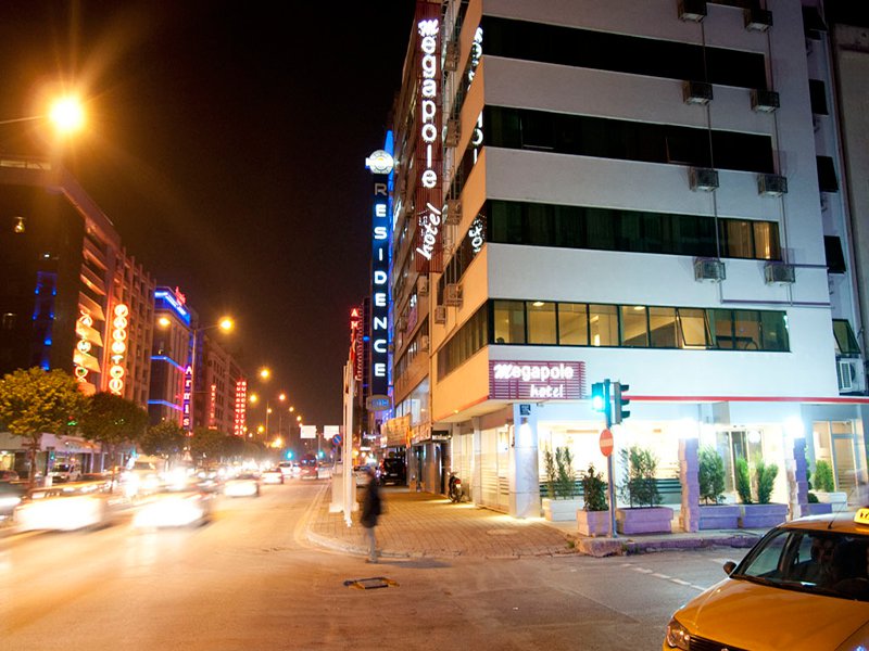 Megapole Hotel