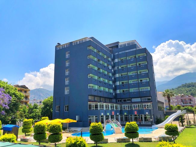 Green Gold Hotel