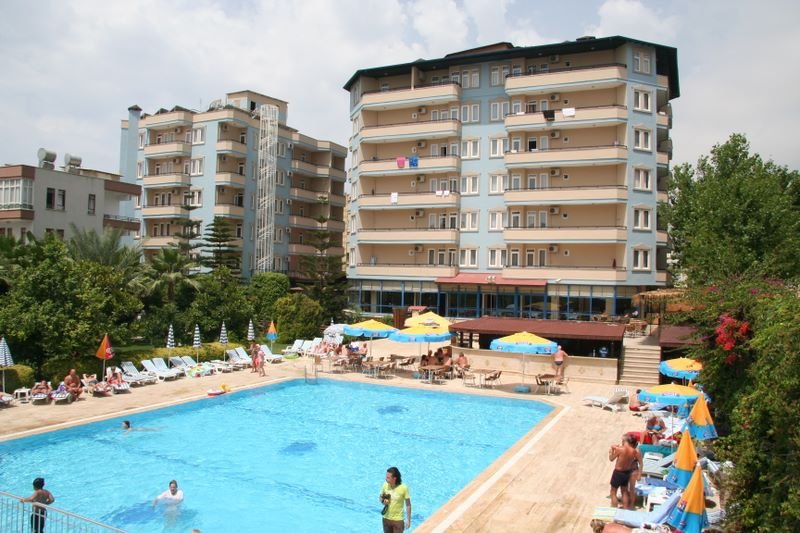 Elysee Garden Suite