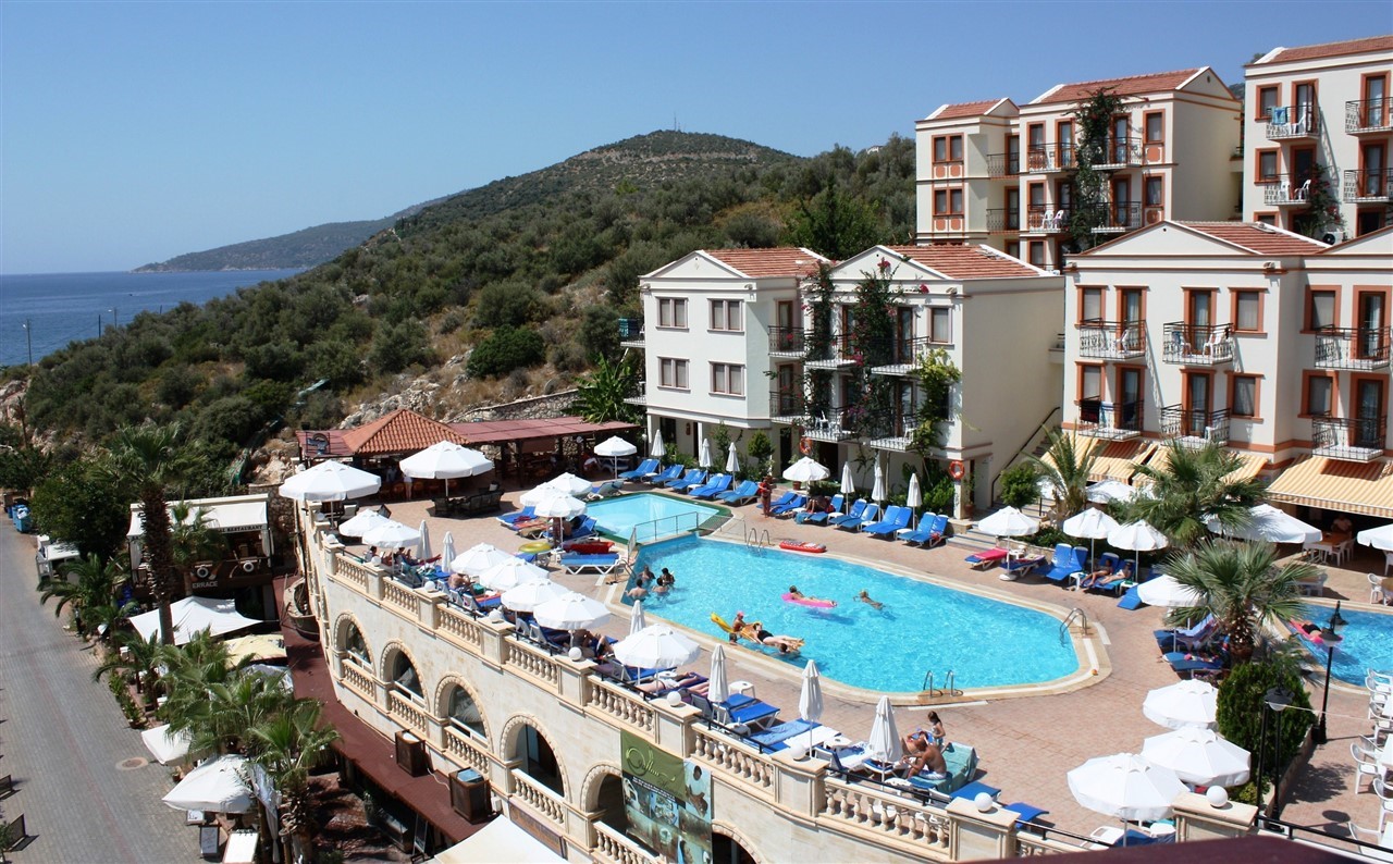 Pırat Hotel
