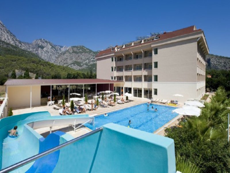 Larissa Hotel Park