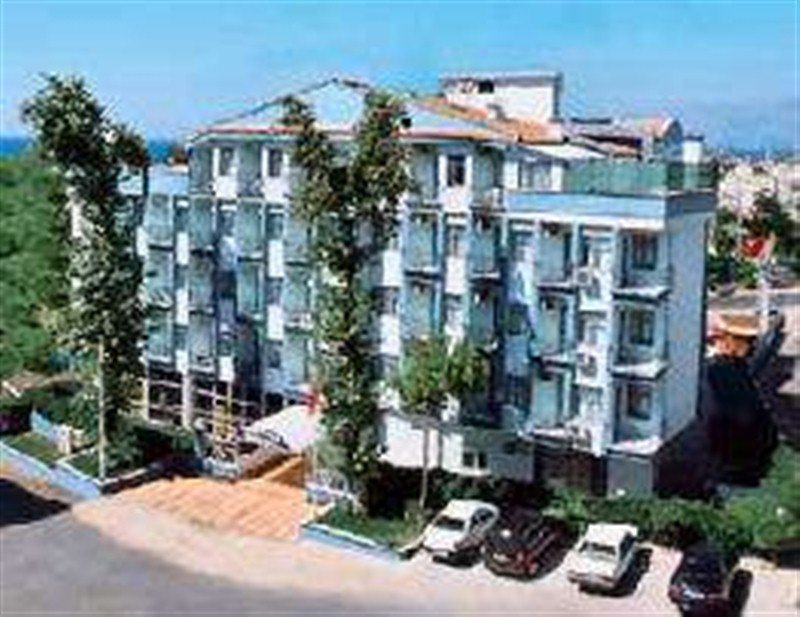 Lara Plaza Hotel