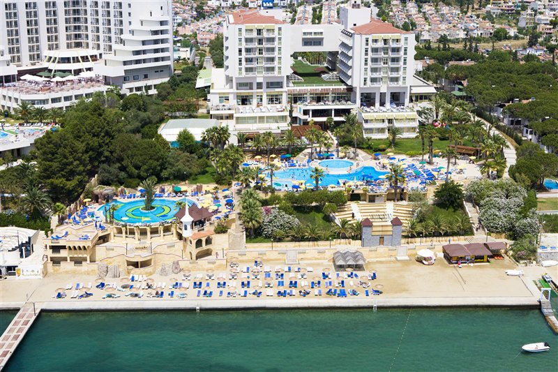 Fantasia Deluxe Kuşadası