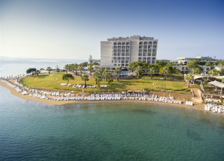 The Roxy Luxury Moon Resort