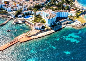 Le Bleu Hotel & Spa
